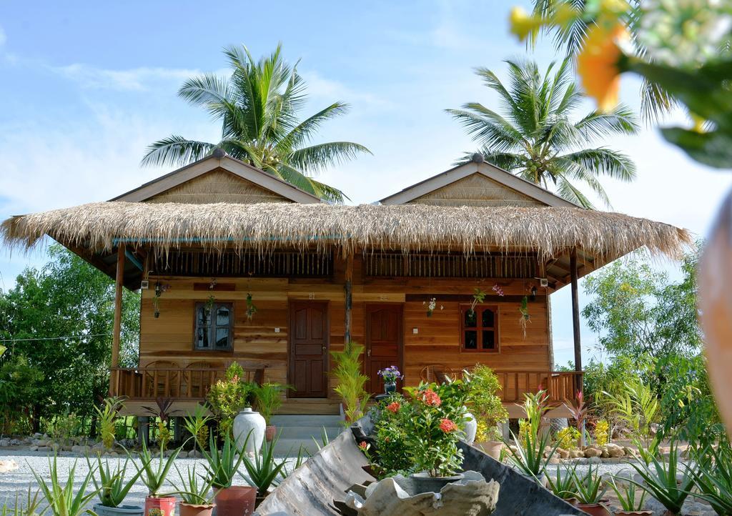 Fish Island Bungalows Kampot Exterior foto