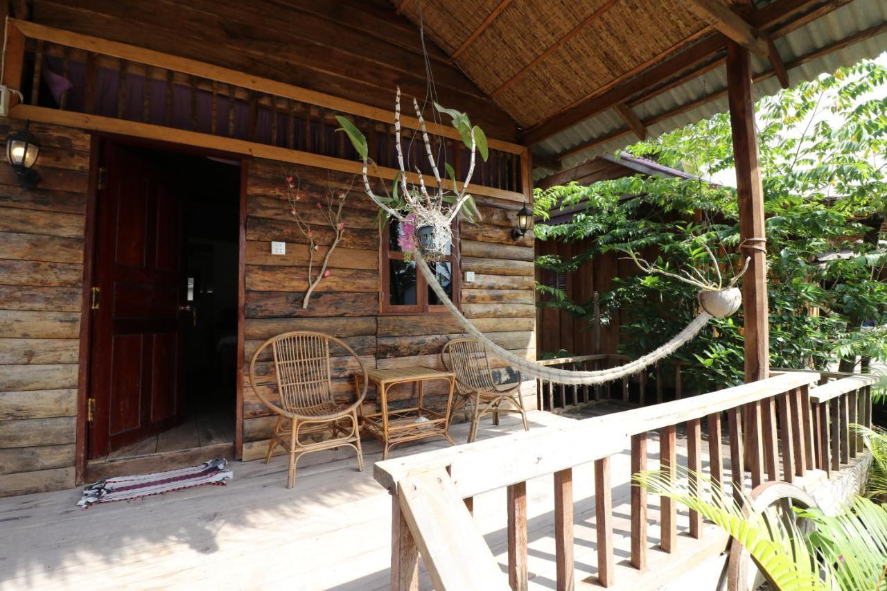 Fish Island Bungalows Kampot Exterior foto